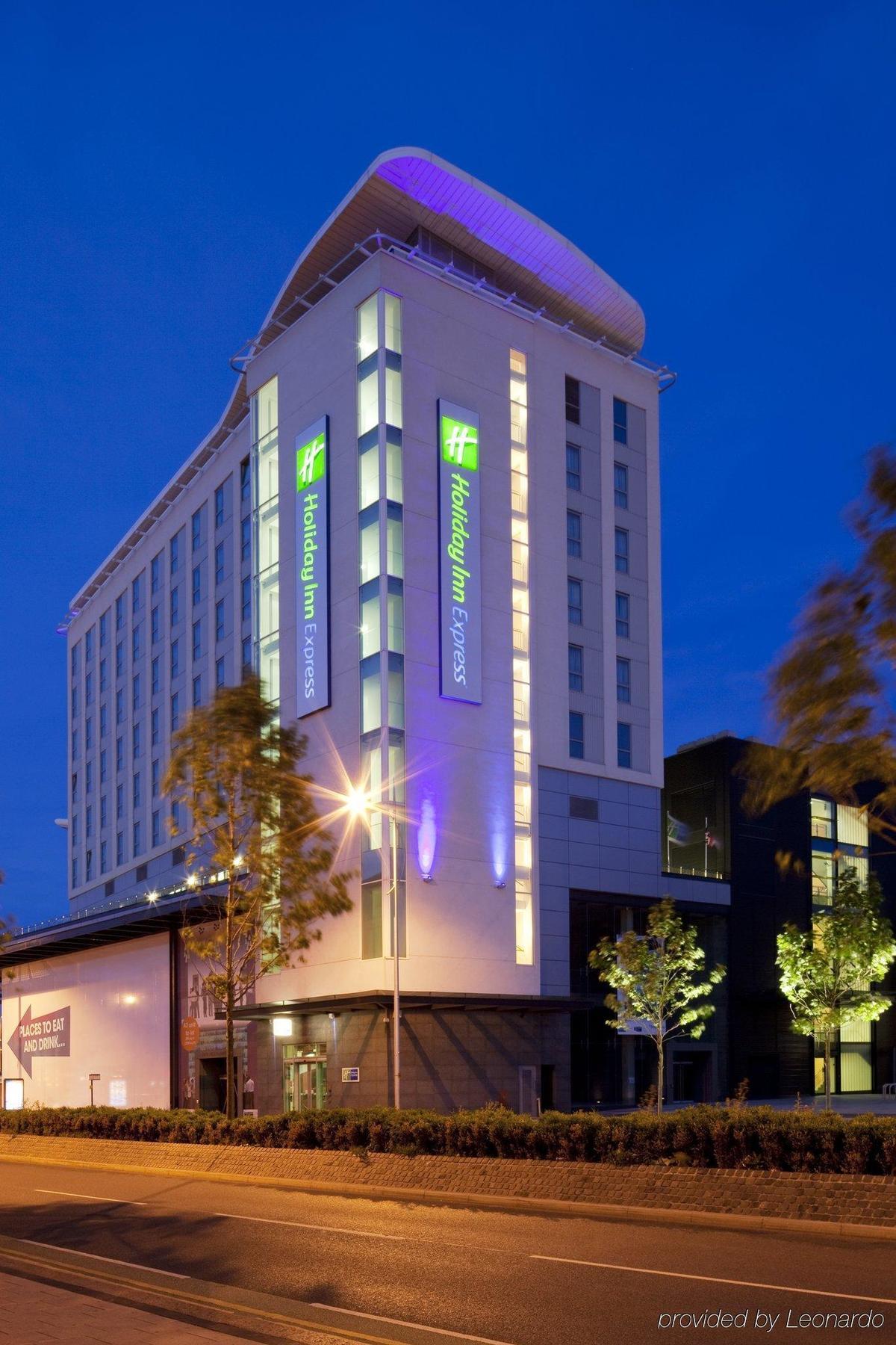 Hotel Express Hull Centre By Ihg 3*
